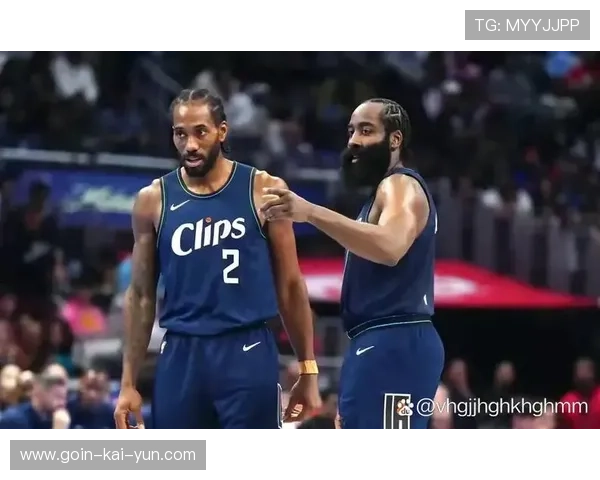 快船球队策略：边线控场与中路渗透形成双重威胁